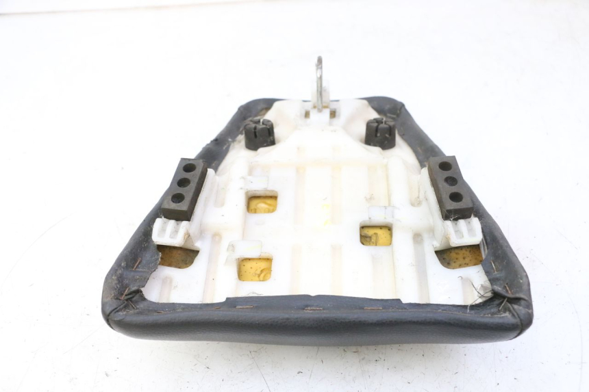 photo de HINTEN SITZ HONDA CBF 125 (2009 - 2015)