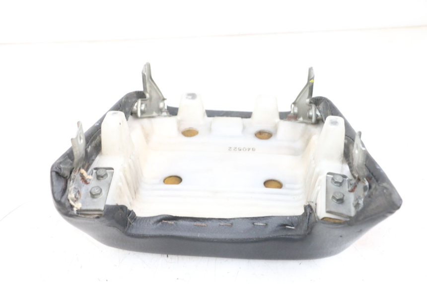 photo de HINTEN SITZ KAWASAKI GPX R WARBIRD 600 (1988 - 1993) - Zoom auf Gebrauchszustand