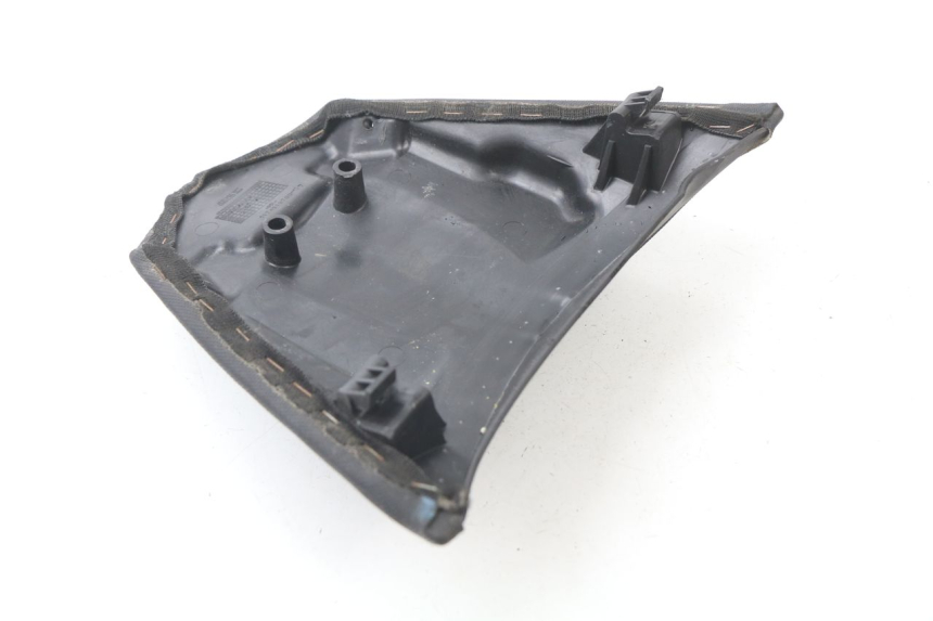 photo de HINTEN SITZ PEUGEOT JET FORCE CARBU 50 (2003 - 2016)