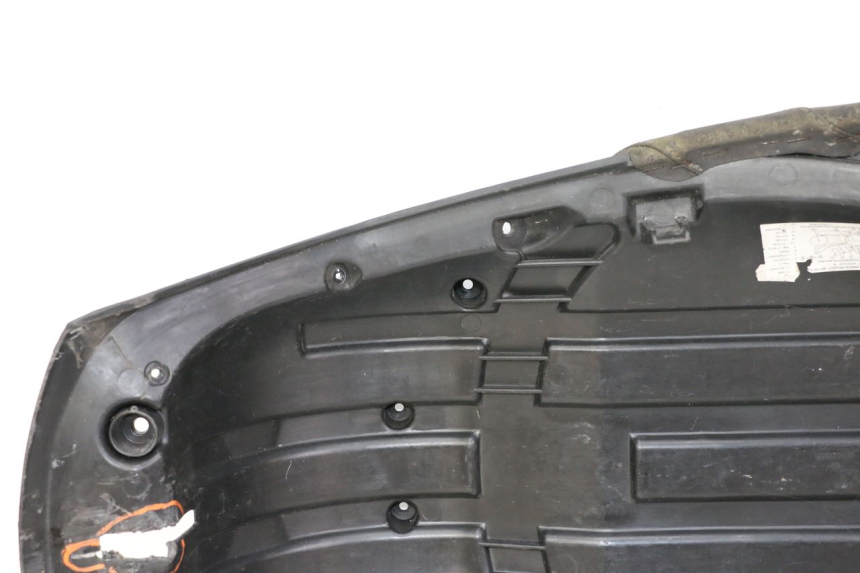 photo de HINTEN SITZ PEUGEOT SATELIS 125 (2013 - 2018)