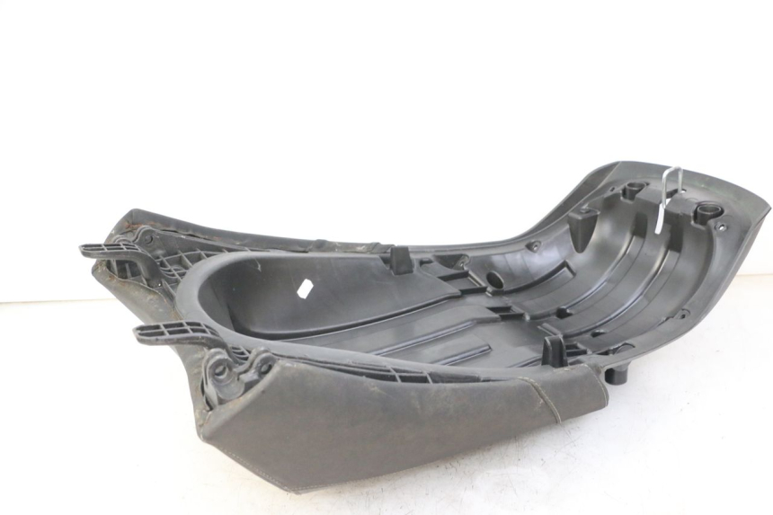 photo de HINTEN SITZ PEUGEOT SATELIS 125 (2013 - 2018)