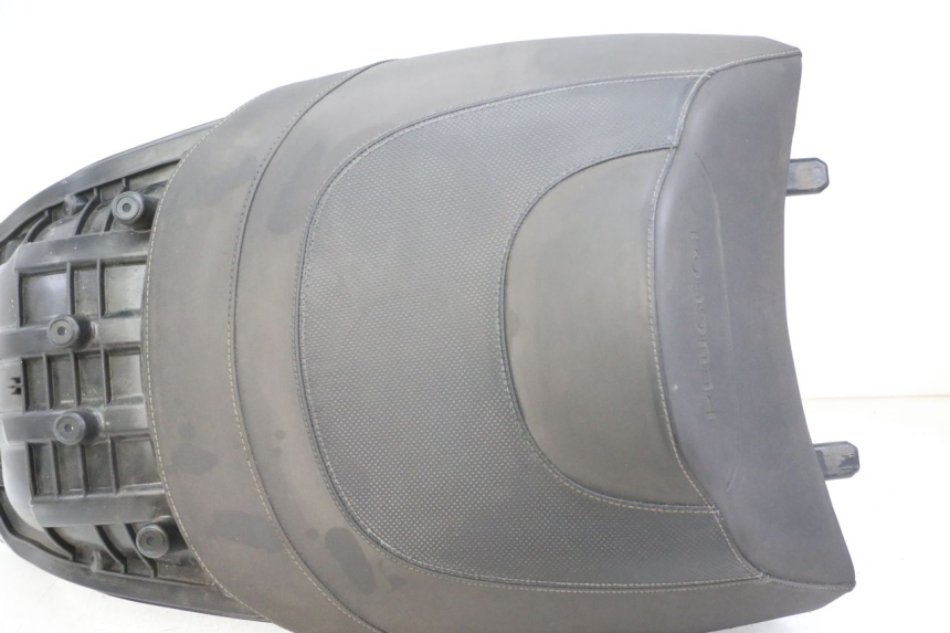 photo de HINTEN SITZ PEUGEOT SATELIS 125 (2013 - 2018)