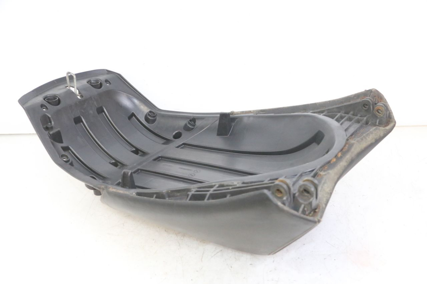 photo de HINTEN SITZ PEUGEOT SATELIS COMPRESSOR K15 125 (2006 - 2009)