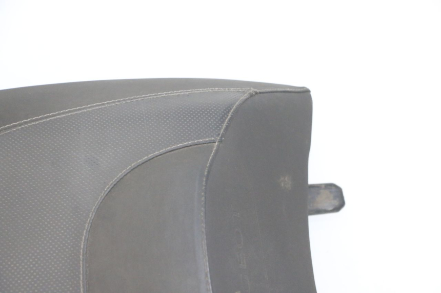 photo de HINTEN SITZ PEUGEOT SATELIS 125 (2013 - 2018)