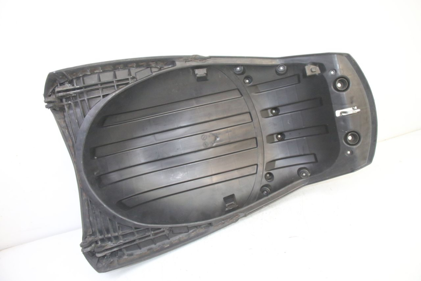 photo de HINTEN SITZ PEUGEOT SATELIS 250 (2006 - 2012)