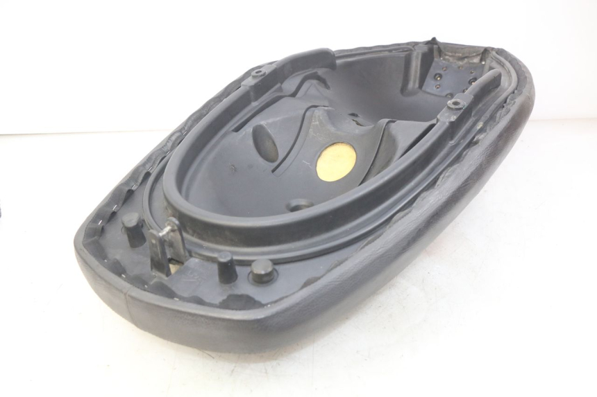 photo de SITZ APRILIA ATLANTIC 125 (2003 - 2009)