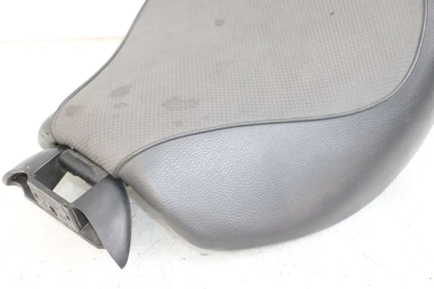 photo de VORNE SITZ APRILIA CLASSIC 125 (1995 - 2001)