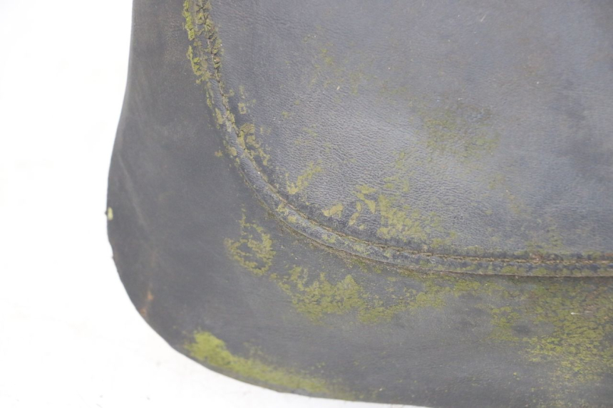 photo de VORNE SITZ HYOSUNG GV AQUILA 125 (2000 - 2004)