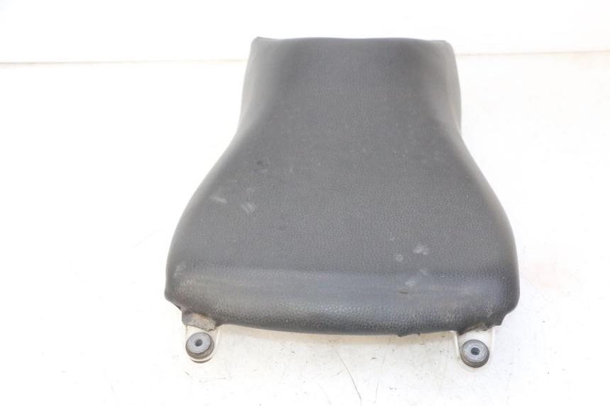 photo de VORNE SITZ HONDA CBF 125 (2009 - 2015)