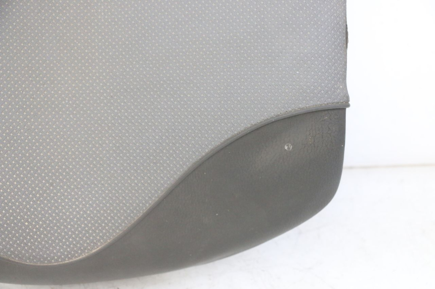 photo de VORNE SITZ APRILIA CLASSIC 125 (1995 - 2001)