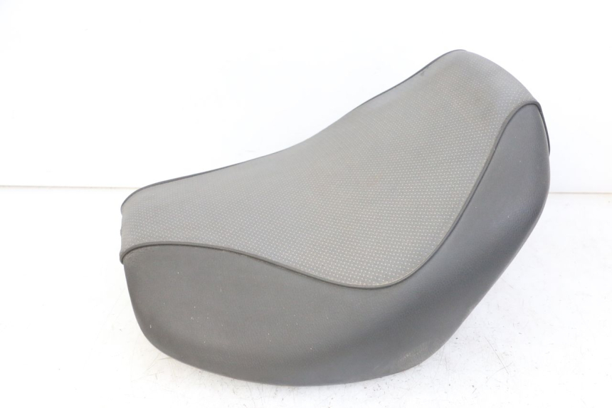 photo de VORNE SITZ APRILIA CLASSIC 125 (1995 - 2001)
