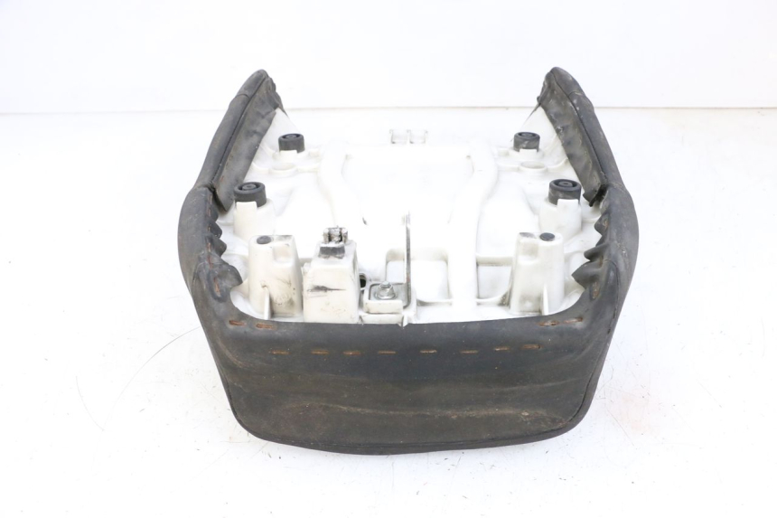 photo de VORDERSITZ YAMAHA FJR ABS 1300 (2006 - 2012) - Details der Befestigungspunkte