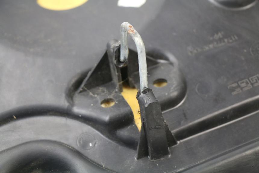 photo de VORNE SITZ PEUGEOT JET FORCE CARBU 50 (2003 - 2016)