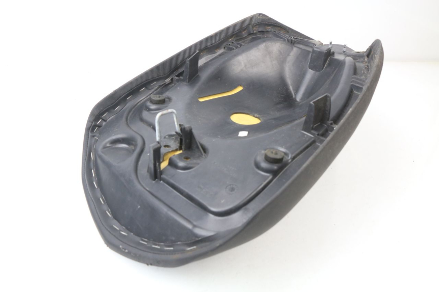 photo de VORNE SITZ PEUGEOT JET FORCE CARBU 50 (2003 - 2016)