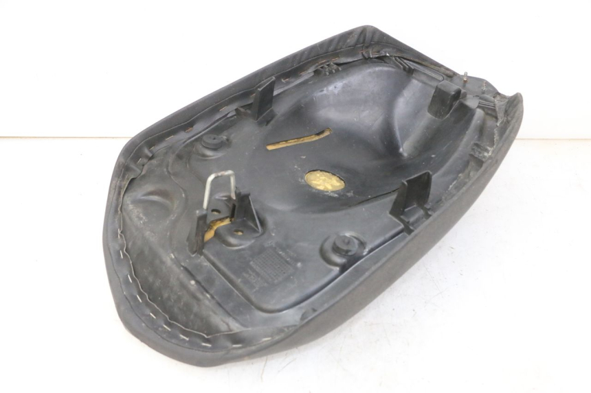 photo de VORNE SITZ PEUGEOT JET FORCE CARBU 50 (2003 - 2016)