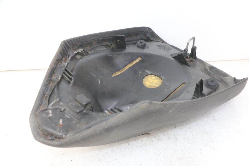 photo de VORNE SITZ PEUGEOT JET FORCE CARBU 50 (2003 - 2016)