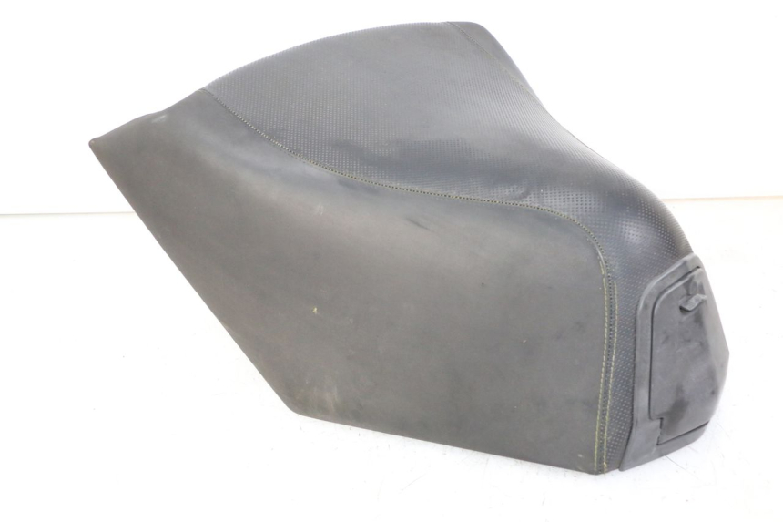 photo de VORNE SITZ PEUGEOT SATELIS 125 (2013 - 2018)