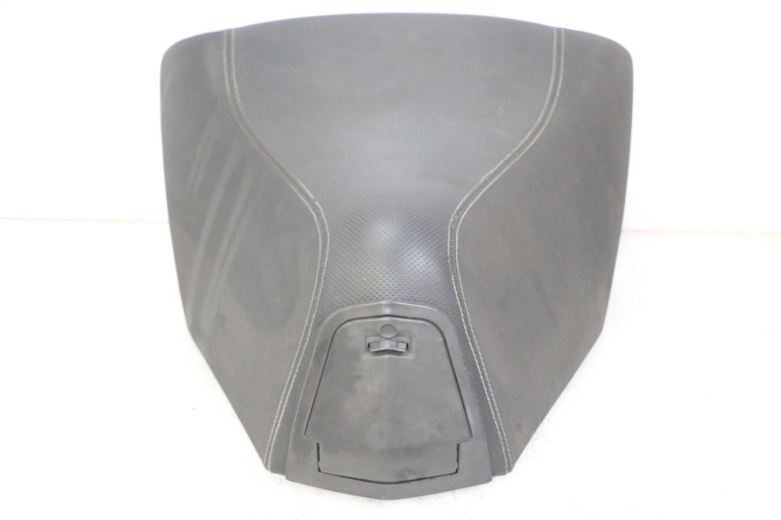photo de VORNE SITZ PEUGEOT SATELIS 125 (2013 - 2018)