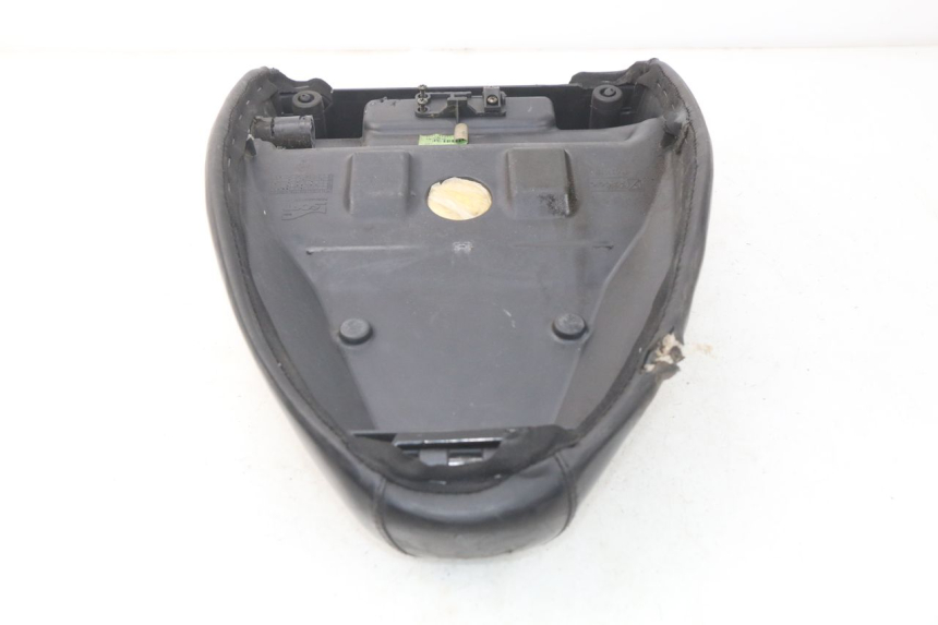 photo de VORNE SITZ PIAGGIO LIBERTY 4T 50 (2009 - 2015)