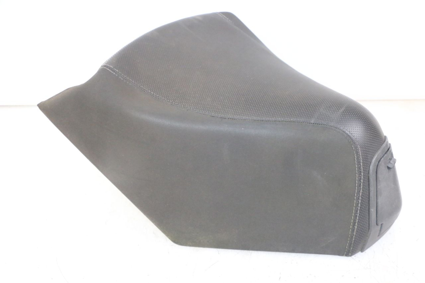 photo de VORNE SITZ PEUGEOT SATELIS 125 (2013 - 2018)