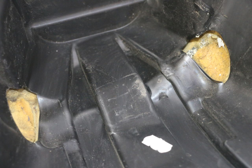 photo de VORNE SITZ PEUGEOT SATELIS 125 (2013 - 2018)