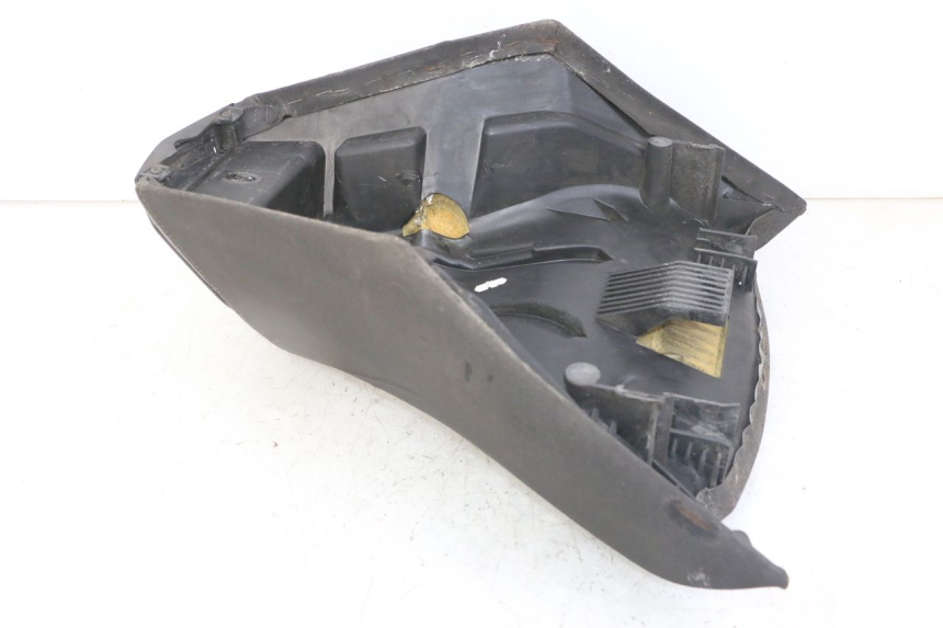 photo de VORNE SITZ PEUGEOT SATELIS 125 (2013 - 2018)