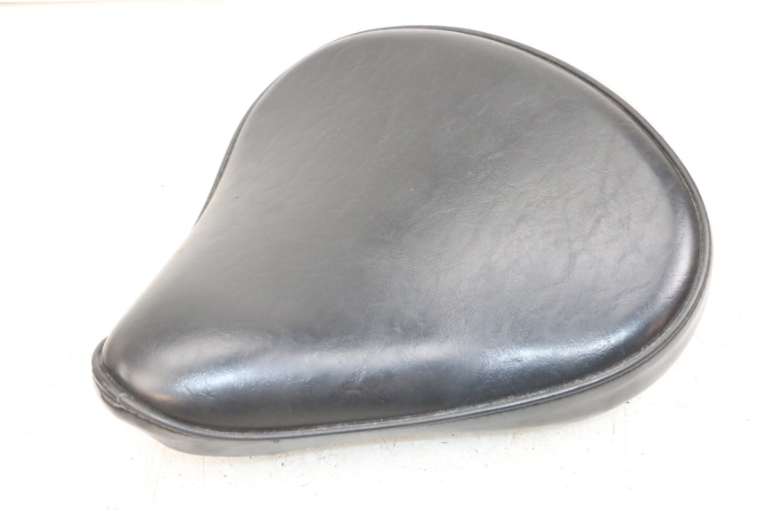 photo de VORNE SITZ HARLEY DAVIDSON SPORTSTER XL CUSTOM 1200 (2003 - 2004)