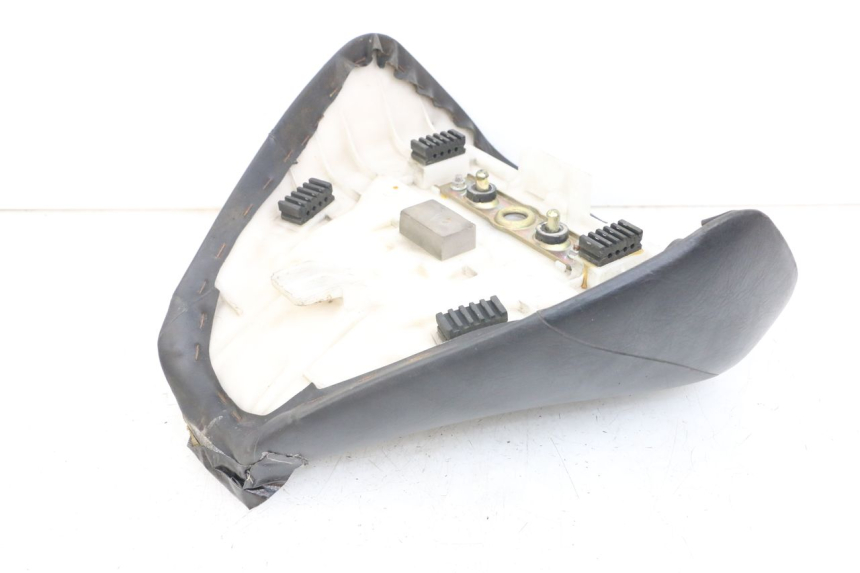 photo de VORNE SITZ SUZUKI VL INTRUDER 125 (2004 - 2007)