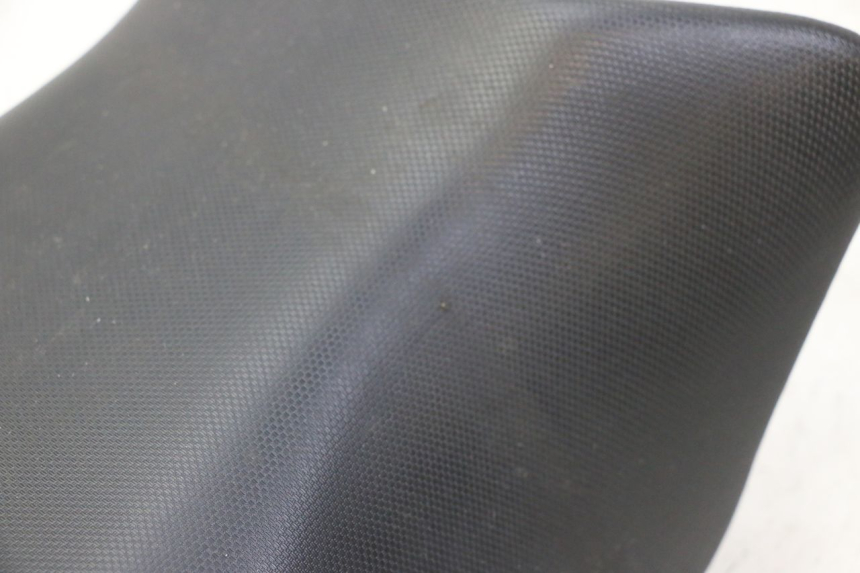 photo de VORNE SITZ SUZUKI SV S 650 (2003 - 2009)