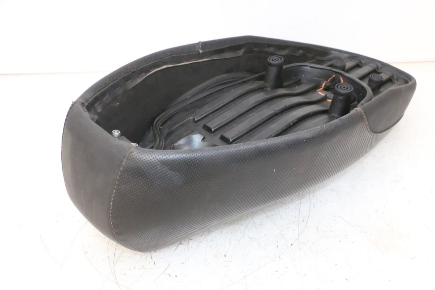 photo de SELLE MBK BOOSTER SPIRIT NAKED 50 (2004 - 2017) - Gesamtansicht des Produkts