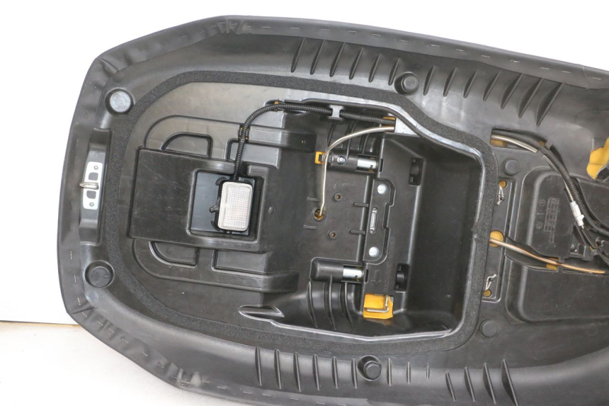 photo de SITZBANK SUZUKI BURGMAN 650 (2013 - 2020)