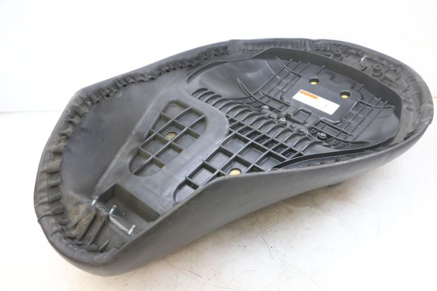 photo de SITZBANK SUZUKI BURGMAN 125 (2007 - 2014) - Zoom auf Gebrauchszustand