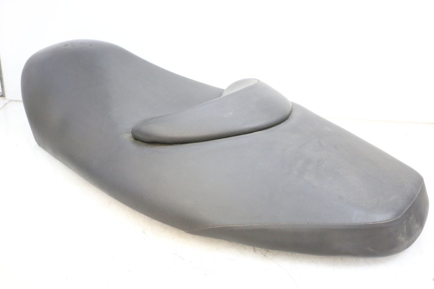 photo de SITZBANK SUZUKI BURGMAN 125 (2007 - 2014) - Kennzeichnungen und Originalreferenzen