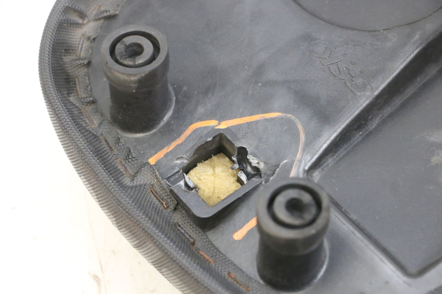 photo de SITZBANK SYM CROX 4T 50 (2016 - 2023) - Weitere Ansicht des Artikels