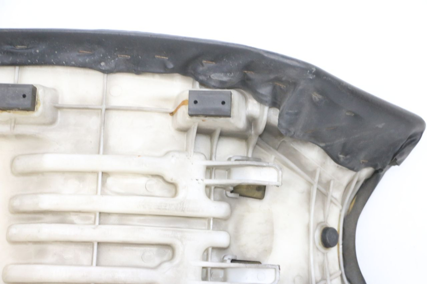 photo de SITZ SUZUKI DL V STROM 1000 (2002 - 2007) - Fokus auf die Struktur