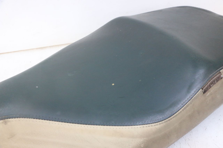 photo de SELLE PEUGEOT ELYSEO 125 (1999 - 2004)