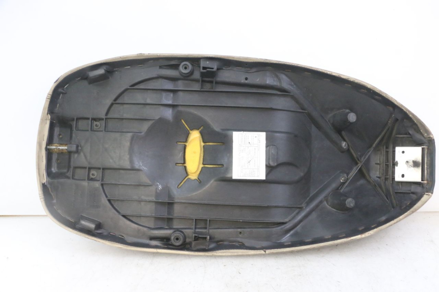 photo de SELLE PEUGEOT ELYSEO 125 (1999 - 2004)