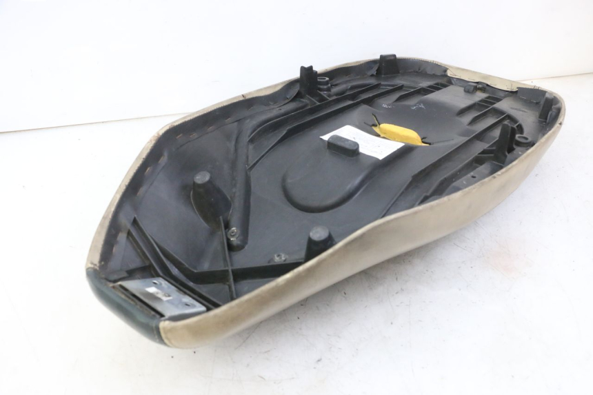 photo de SELLE PEUGEOT ELYSEO 125 (1999 - 2004)