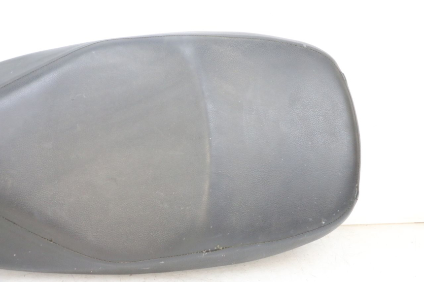 photo de SELLE PEUGEOT ELYSEO 125 (1999 - 2004) - Qualität der Gebrauchtware