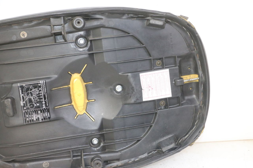 photo de SITZ PEUGEOT ELYSTAR 125 (2002 - 2007)