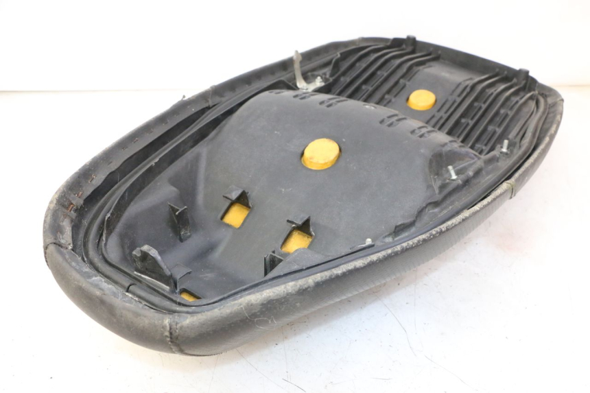 photo de SELLE HONDA FES S-WING SWING ABS 125 (2007 - 2015)