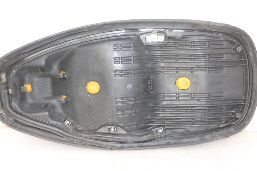 photo de SELLE HONDA FES S-WING SWING ABS 125 (2007 - 2015)