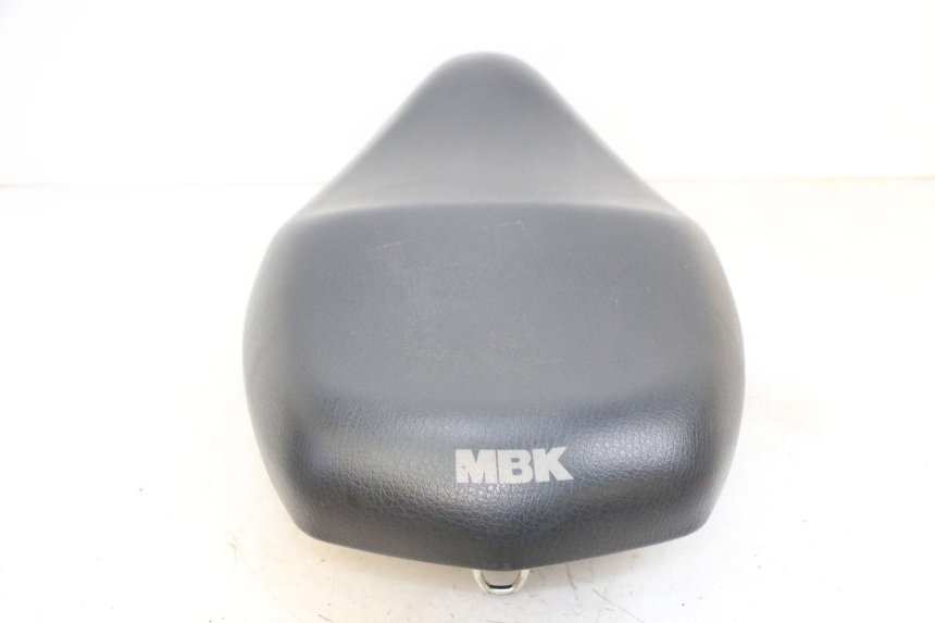 photo de SITZ MBK FLAME X 125 (2007 - 2016) - Hochauflösende Nahaufnahme