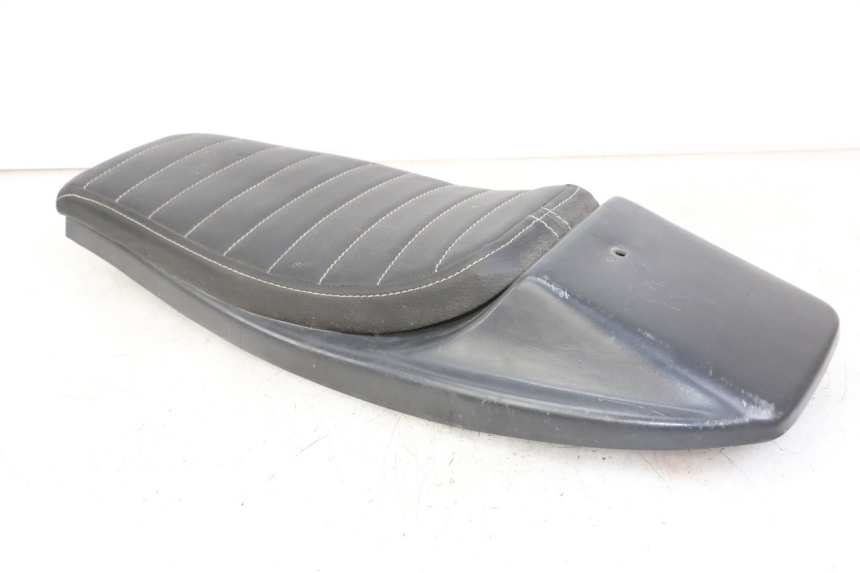 photo de SELLE YAMAHA FZS FAZER 600 (2001 - 2003)