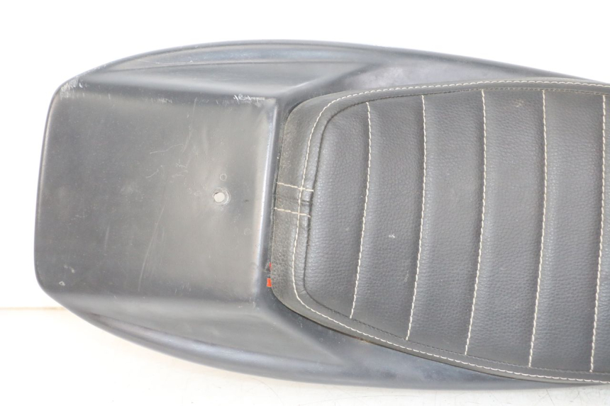 photo de SELLE YAMAHA FZS FAZER 600 (2001 - 2003)