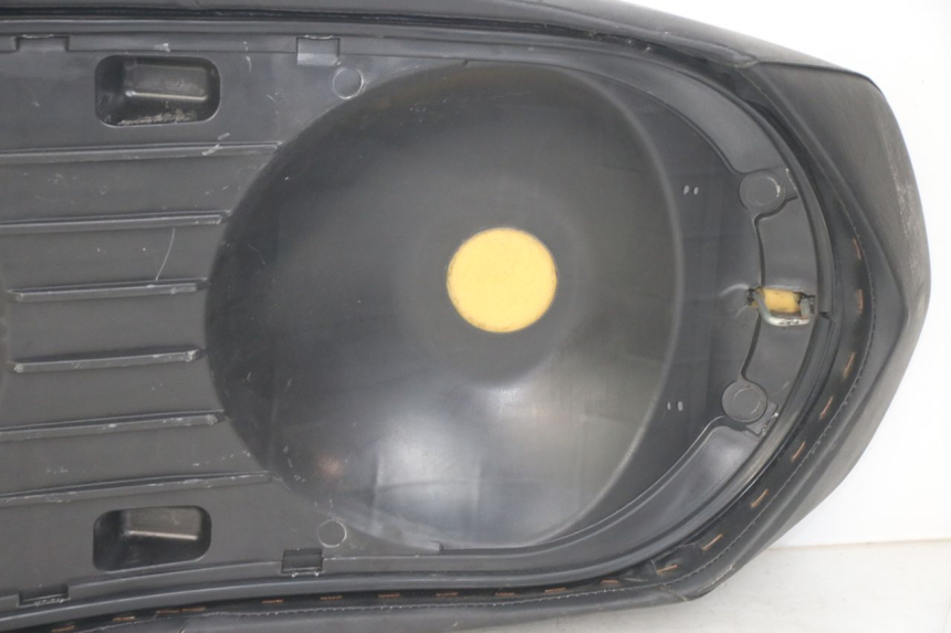 photo de SITZ PEUGEOT GEOPOLIS RS 125 (2007 - 2009)