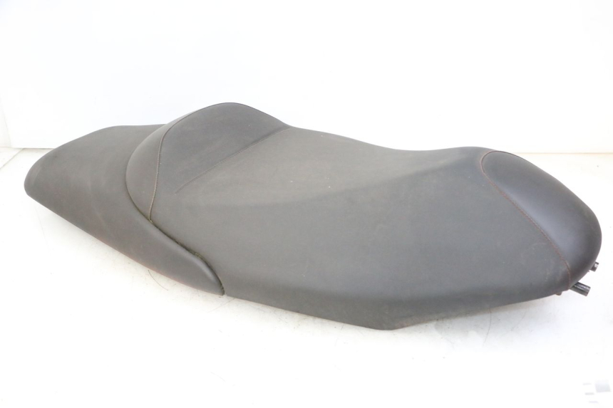 photo de SITZ GILERA NEXUS 300 (2008 - 2013)