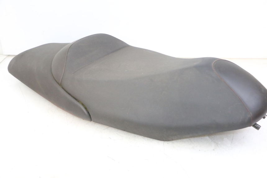photo de SITZ GILERA NEXUS 300 (2008 - 2013)