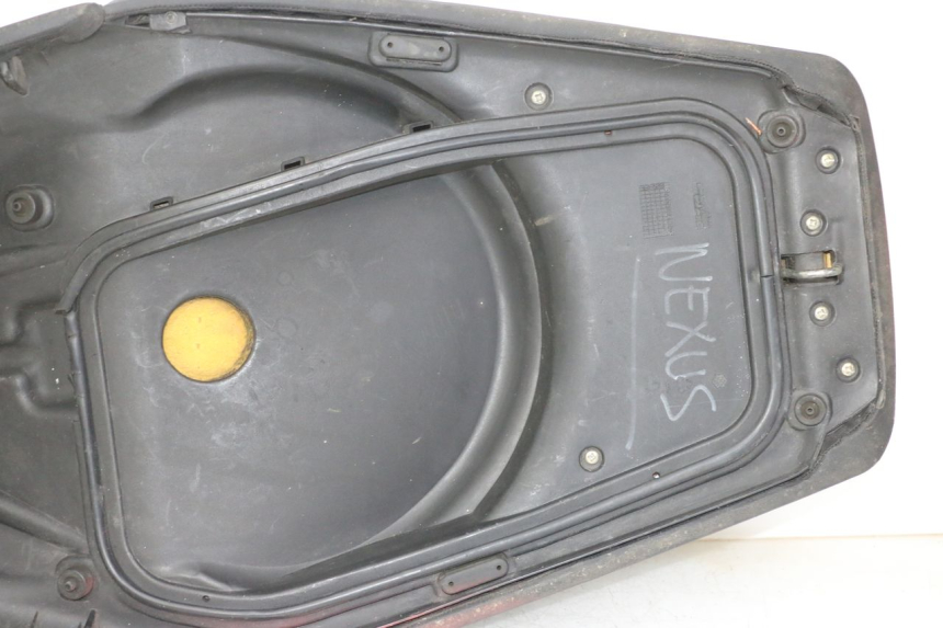 photo de SITZ GILERA NEXUS 300 (2008 - 2013)