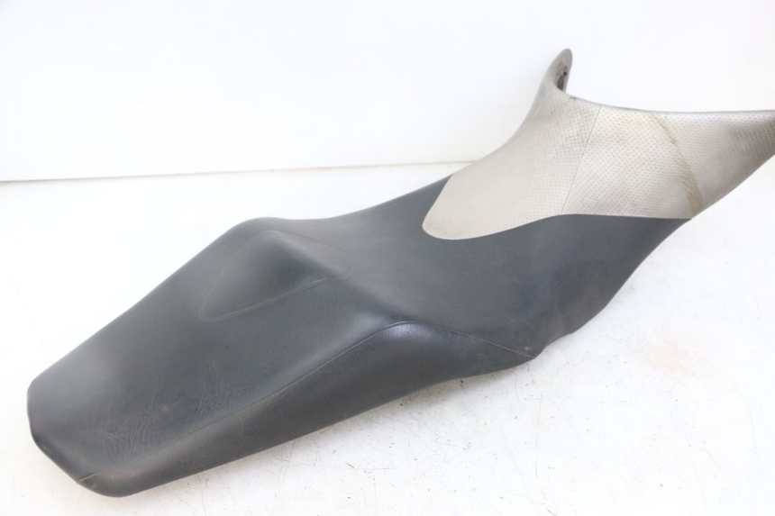 photo de SITZ SUZUKI GSR 600 (2005 - 2012)